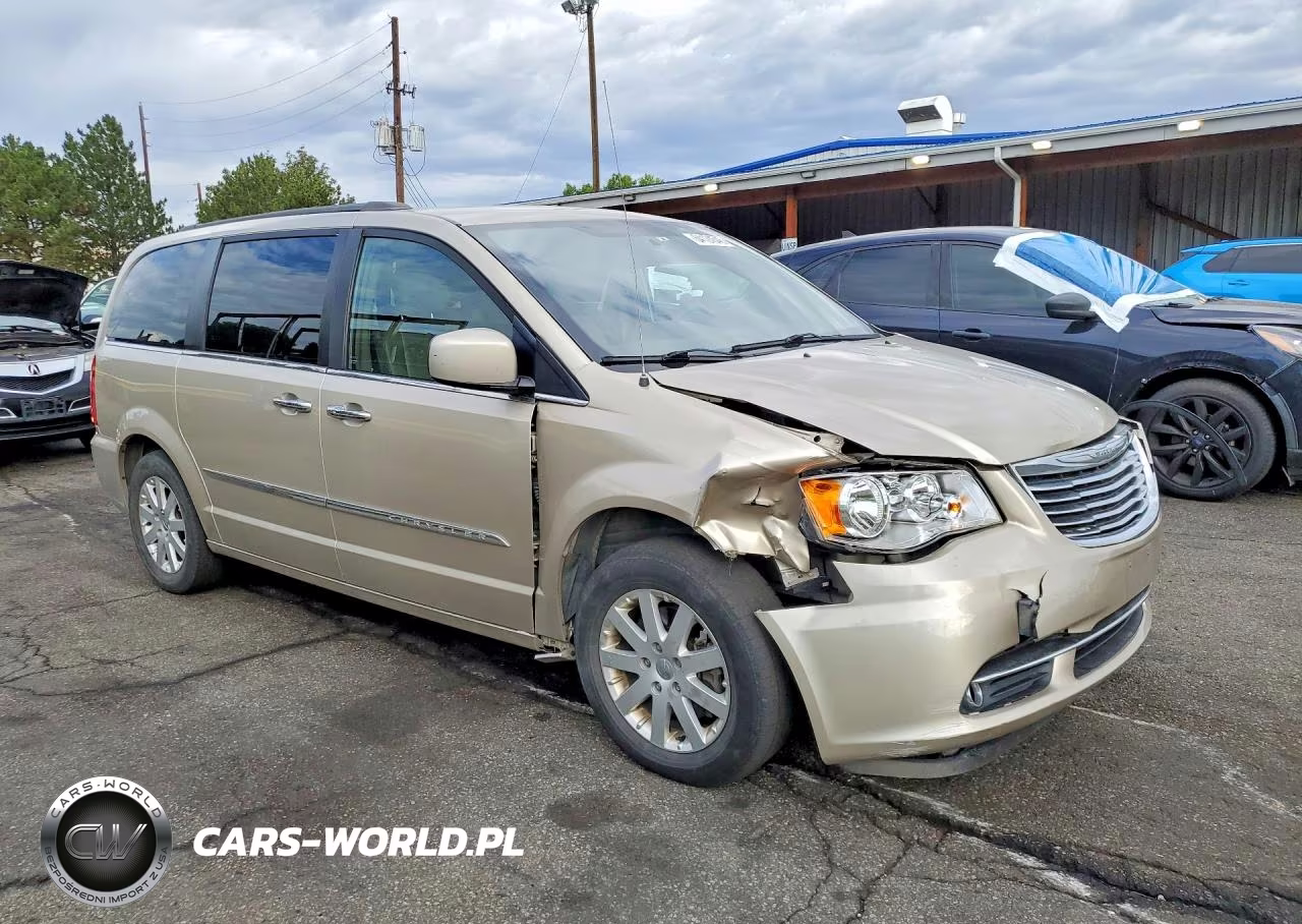 2015 Chrysler Town & Country Touring L VIN:2C4RC1CG4FR539846 - 4