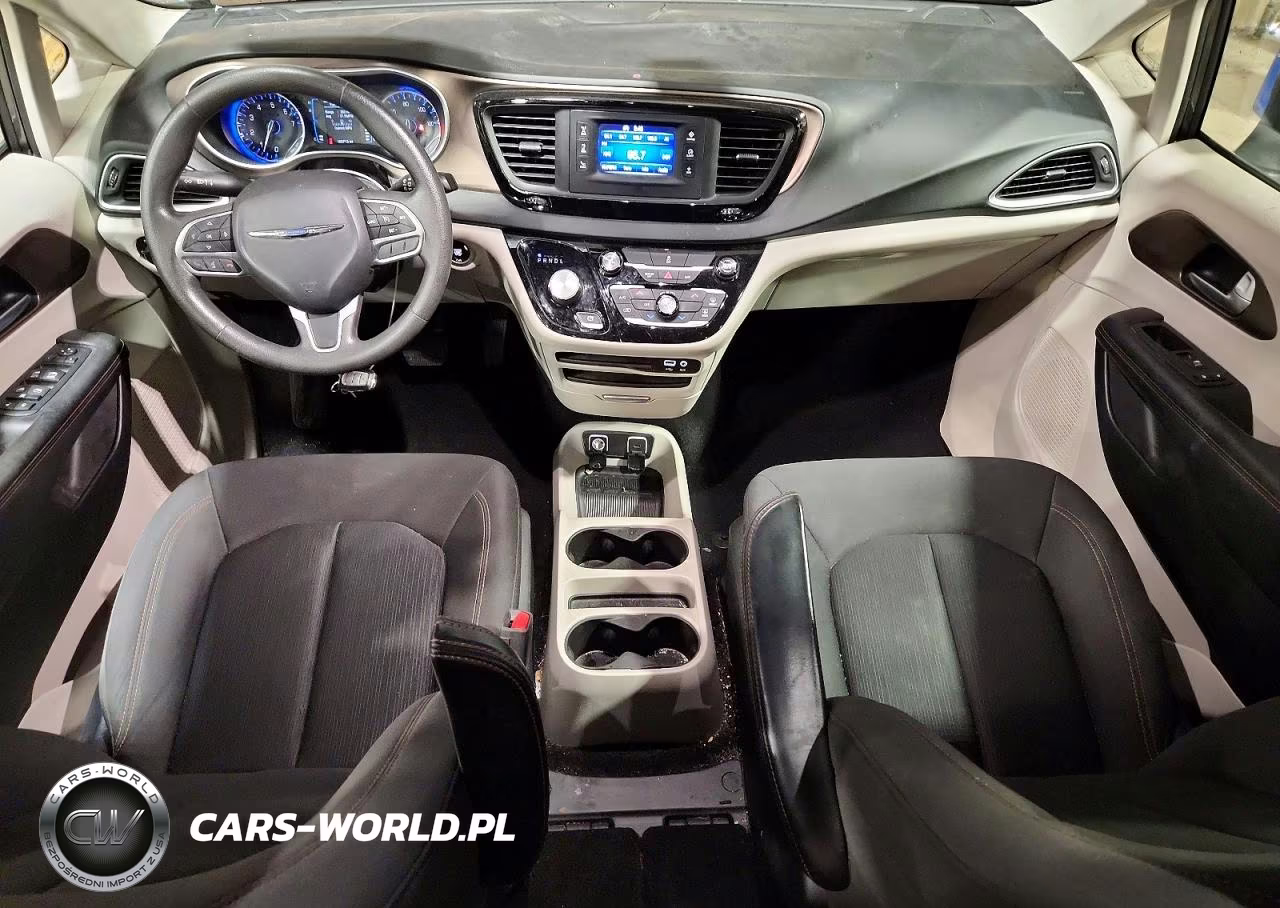 2017 Chrysler Pacifica Touring VIN:2C4RC1DG9HR588249 - 8