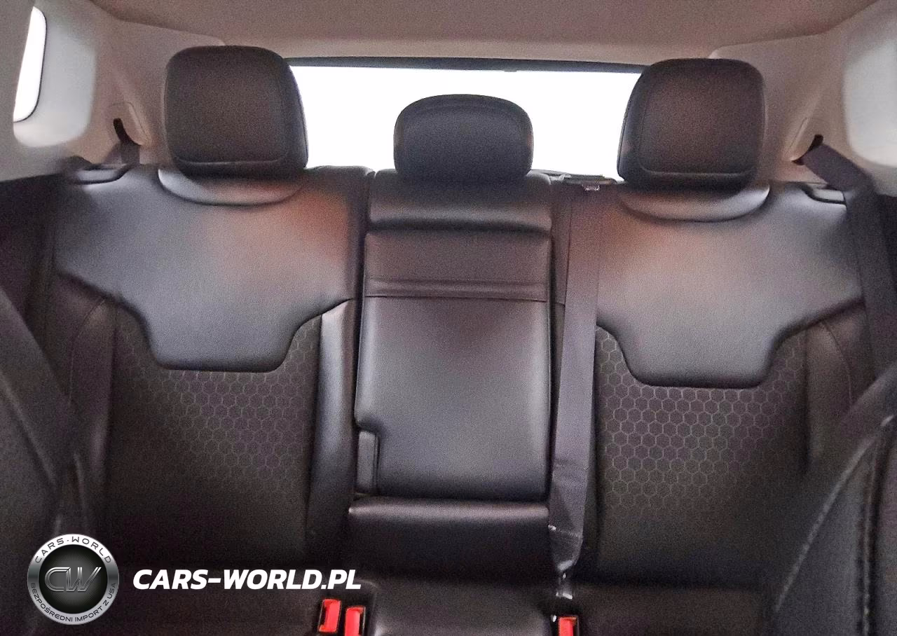 2019 Jeep Compass Latitude VIN:3C4NJCBB7KT755994 - 10