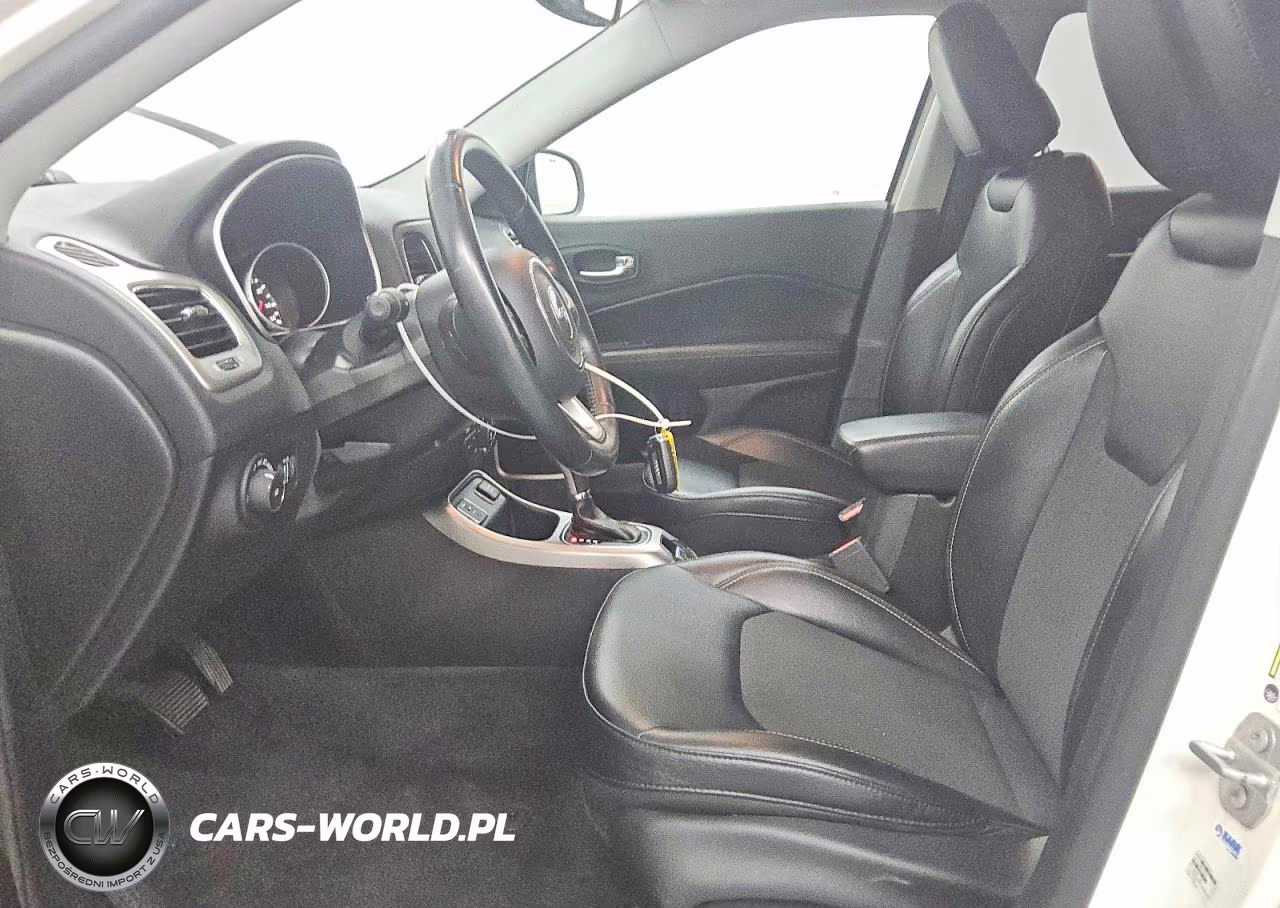 2019 Jeep Compass Latitude VIN:3C4NJCBB7KT755994 - 7
