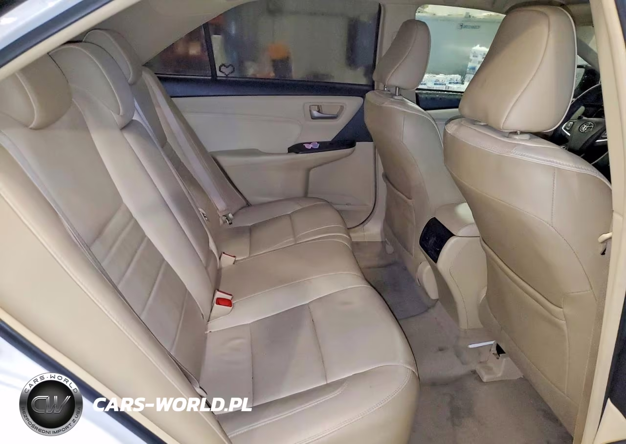 2017 Toyota Camry Xle VIN:4T1BF1FK4HU786469 - 10