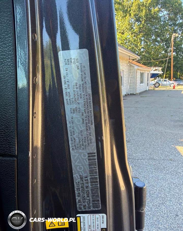 2021 Jeep Gladiator Sport VIN:1C6HJTAG5ML614907 - 11