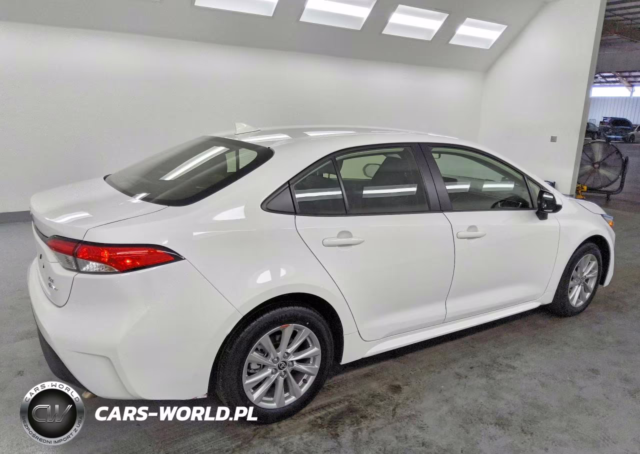 2026 Toyota Corolla Hybrid Le VIN:JTDBCMFE2T3132254 - 3