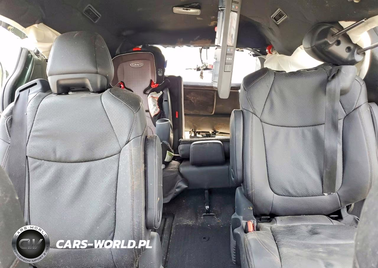 2026 Toyota Sienna Limited 7-Passenger VIN:5TDZSKFC1TS258995 - 10
