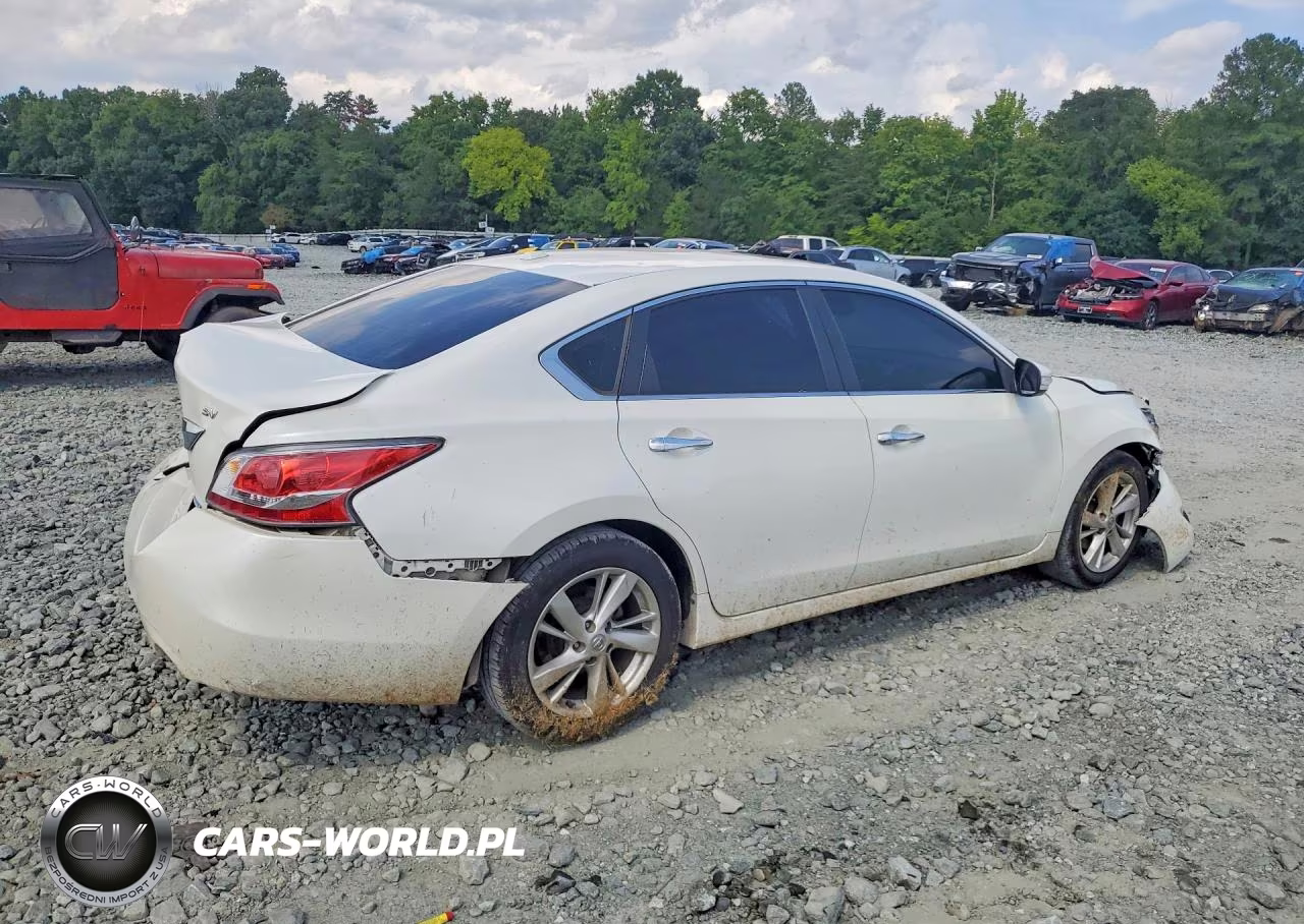 2014 Nissan Altima 2.5 Sv VIN:1N4AL3AP3EC179882 - 3