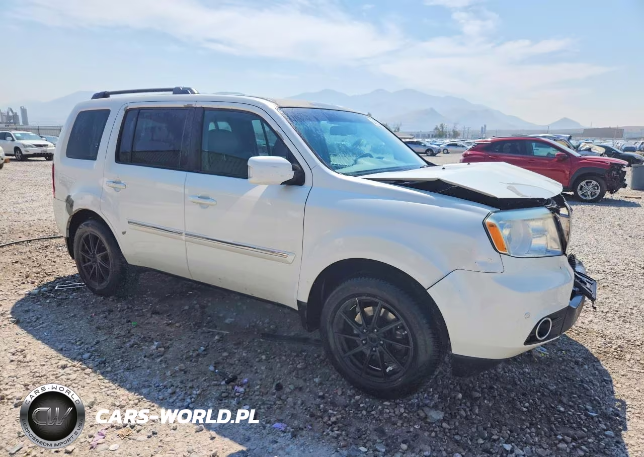 2015 Honda Pilot Touring VIN:5FNYF4H95FB010254 - 4