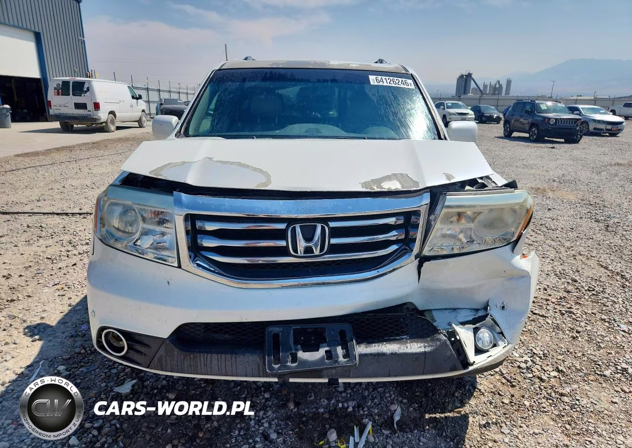 2015 Honda Pilot Touring VIN:5FNYF4H95FB010254 - 5