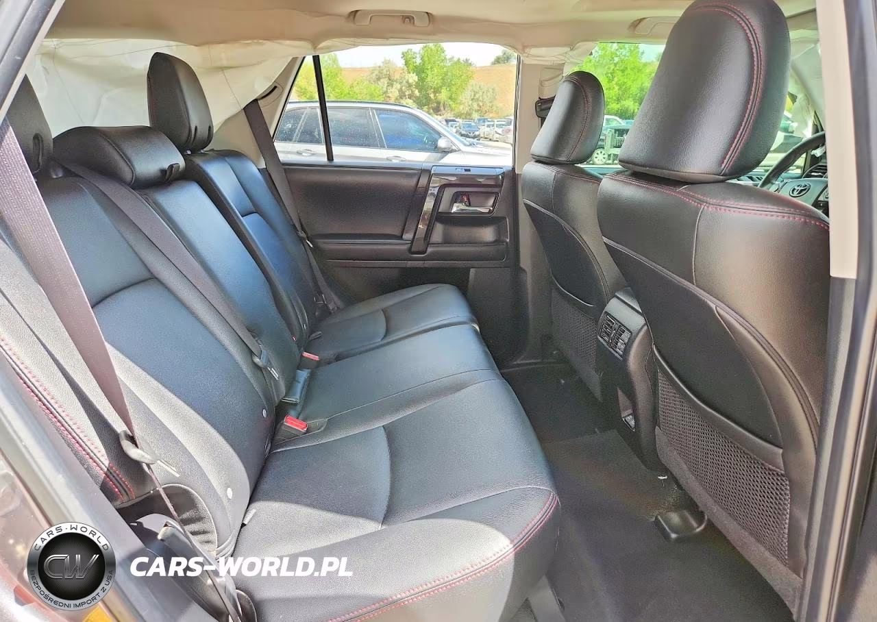 2020 Toyota 4Runner Trd Pro VIN:JTEBU5JR0L5751237 - 11