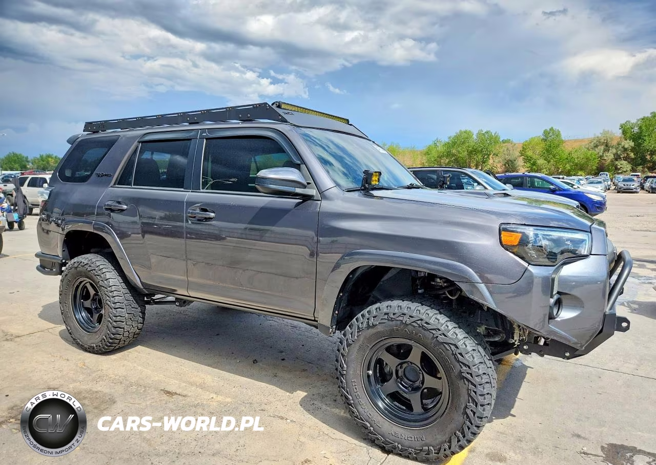 2020 Toyota 4Runner Trd Pro VIN:JTEBU5JR0L5751237 - 4