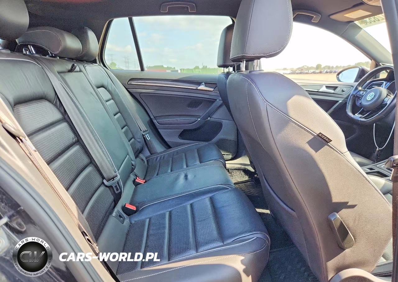 2018 Volkswagen Golf R VIN:WVWVF7AU2JW193507 - 10