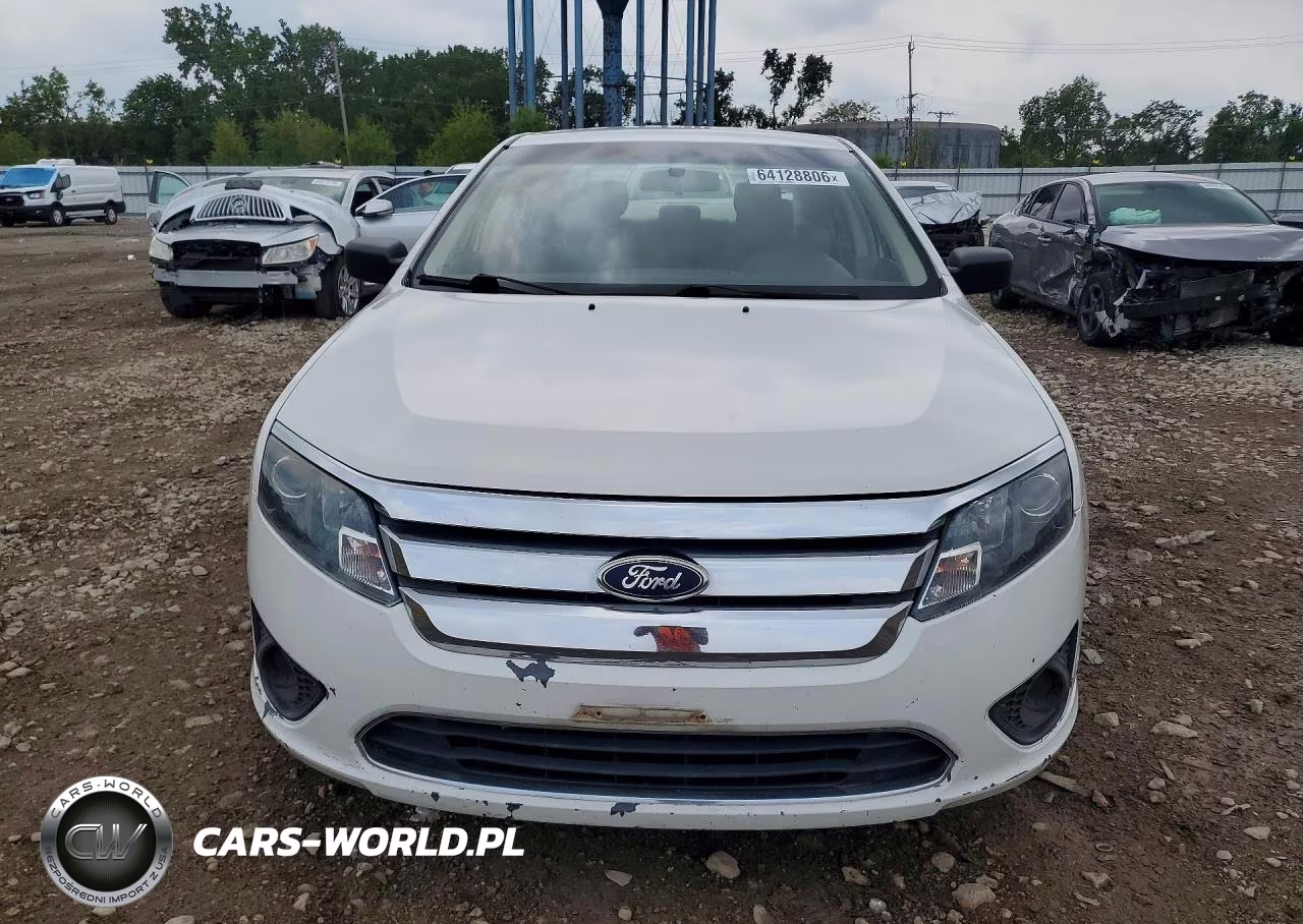 2011 Ford Fusion S VIN:3FAHP0GA6BR183197 - 5