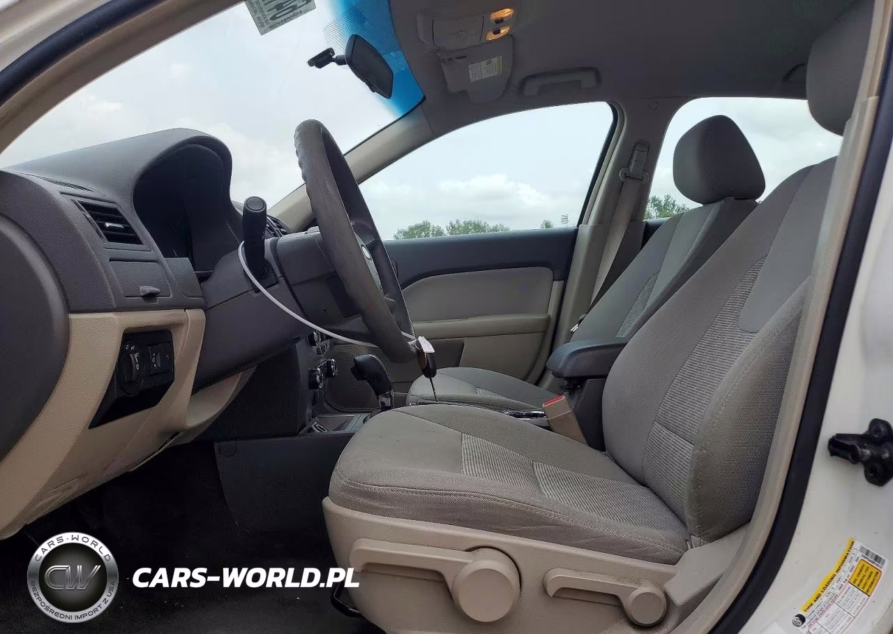 2011 Ford Fusion S VIN:3FAHP0GA6BR183197 - 7