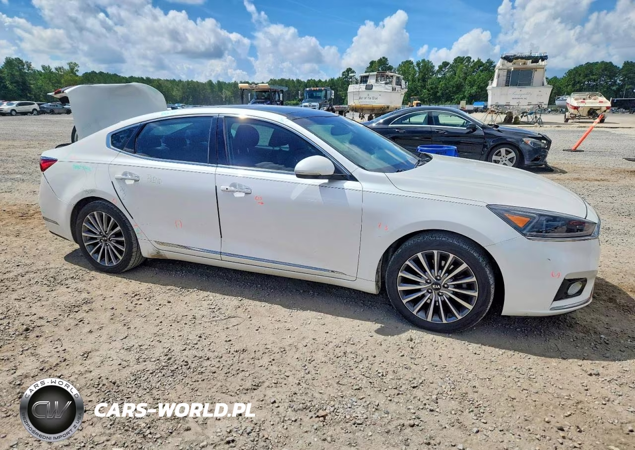 2017 Kia Cadenza Premium – zdjęcie 1 z 10
