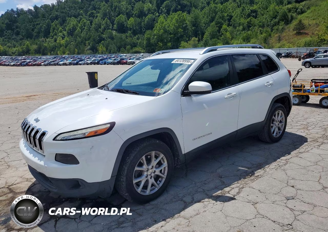 2015 Jeep Cherokee Latitude VIN:1C4PJLCB2FW782513 - 1