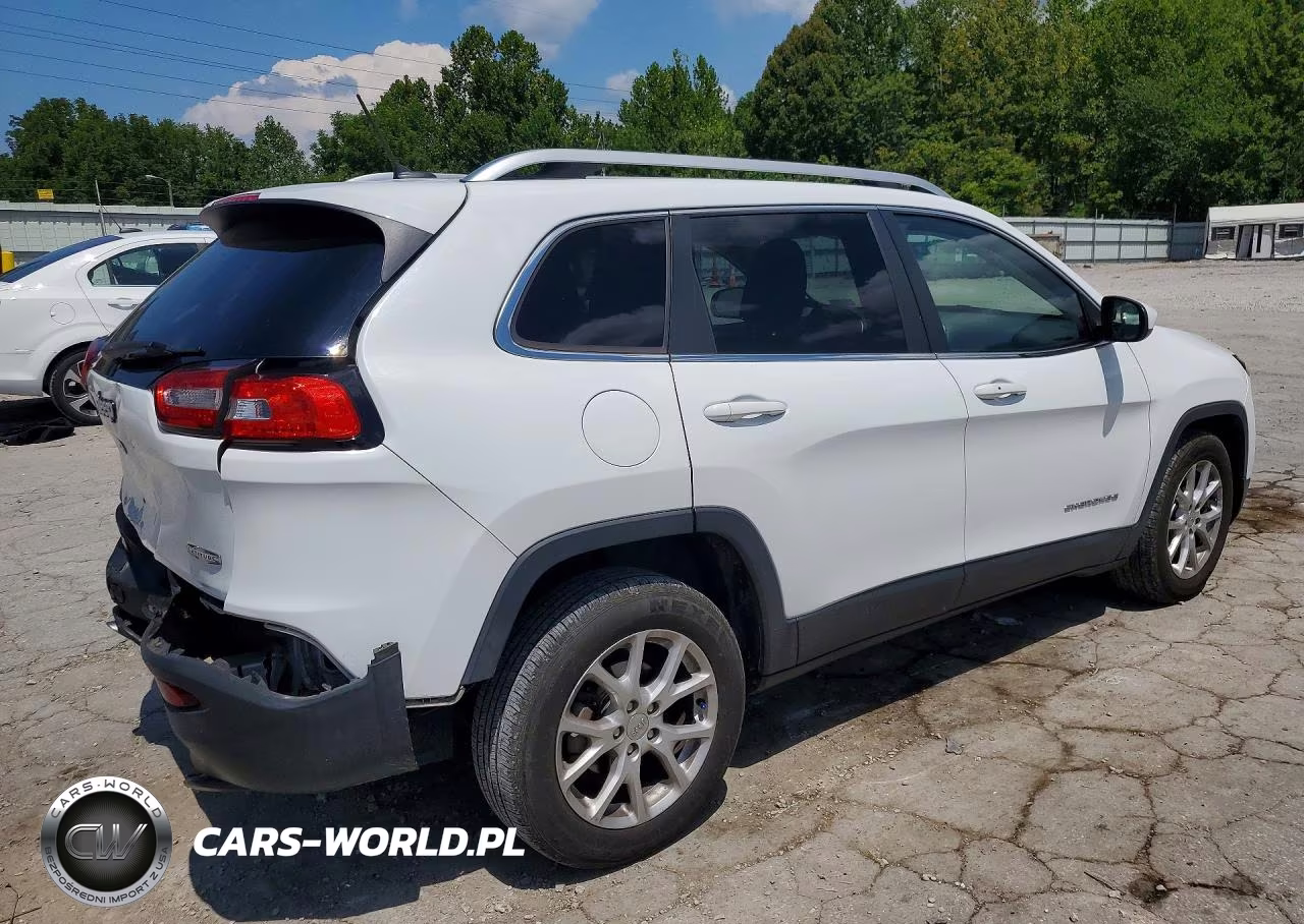 2015 Jeep Cherokee Latitude VIN:1C4PJLCB2FW782513 - 3