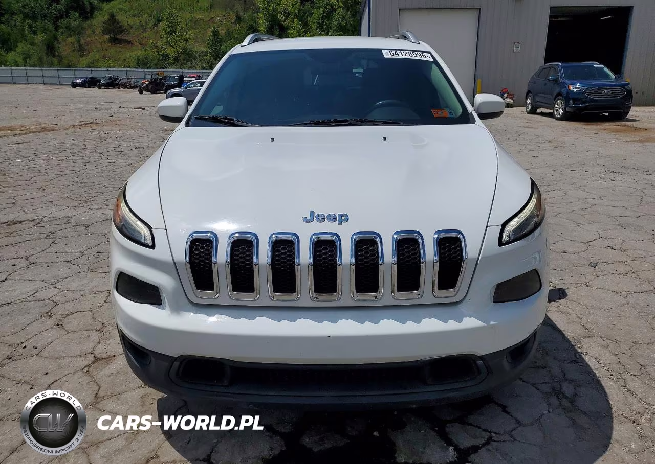 2015 Jeep Cherokee Latitude VIN:1C4PJLCB2FW782513 - 5