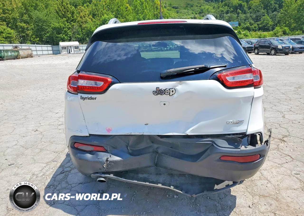 2015 Jeep Cherokee Latitude VIN:1C4PJLCB2FW782513 - 6