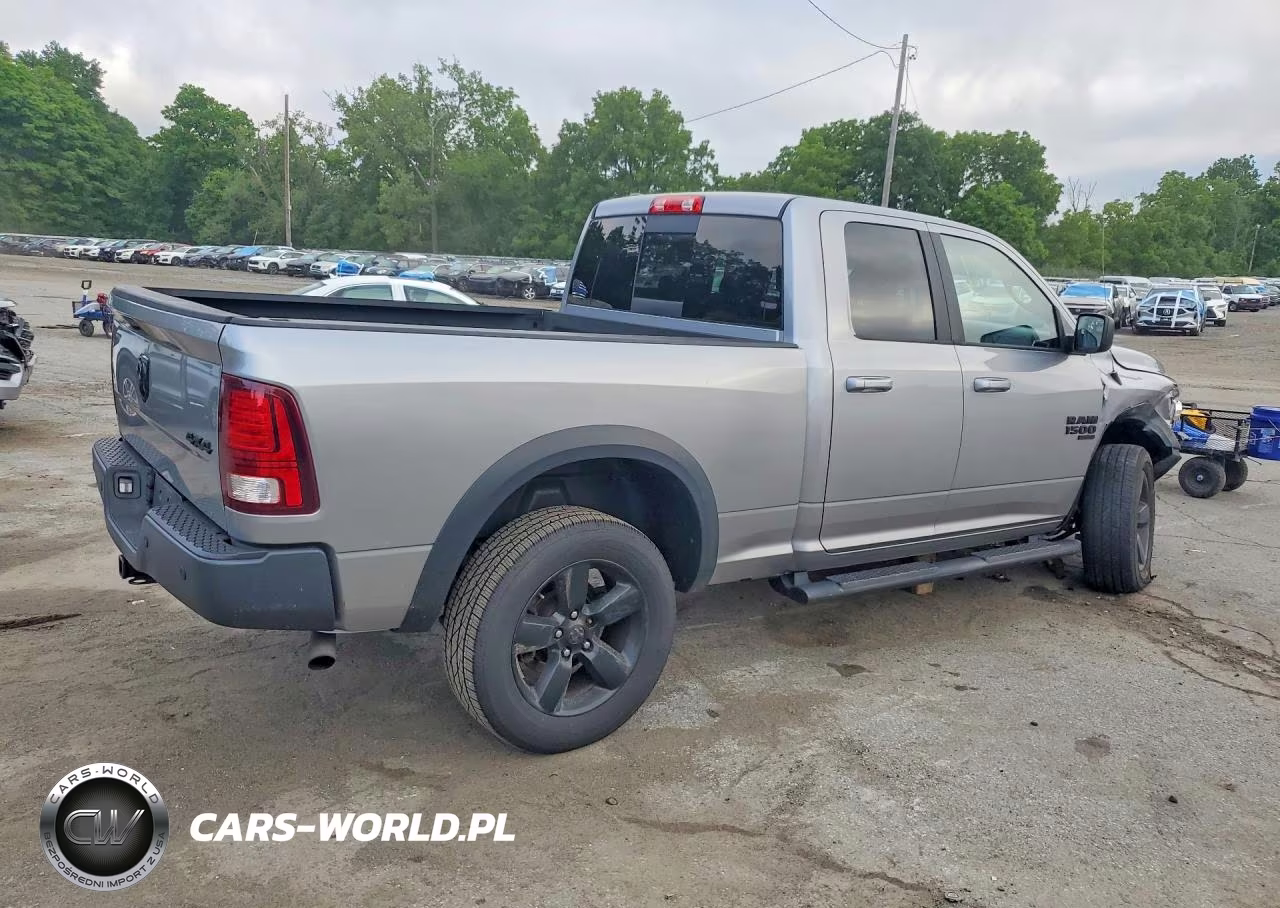 2019 Ram 1500 Classic Slt VIN:1C6RR7GG1KS700195 - 3