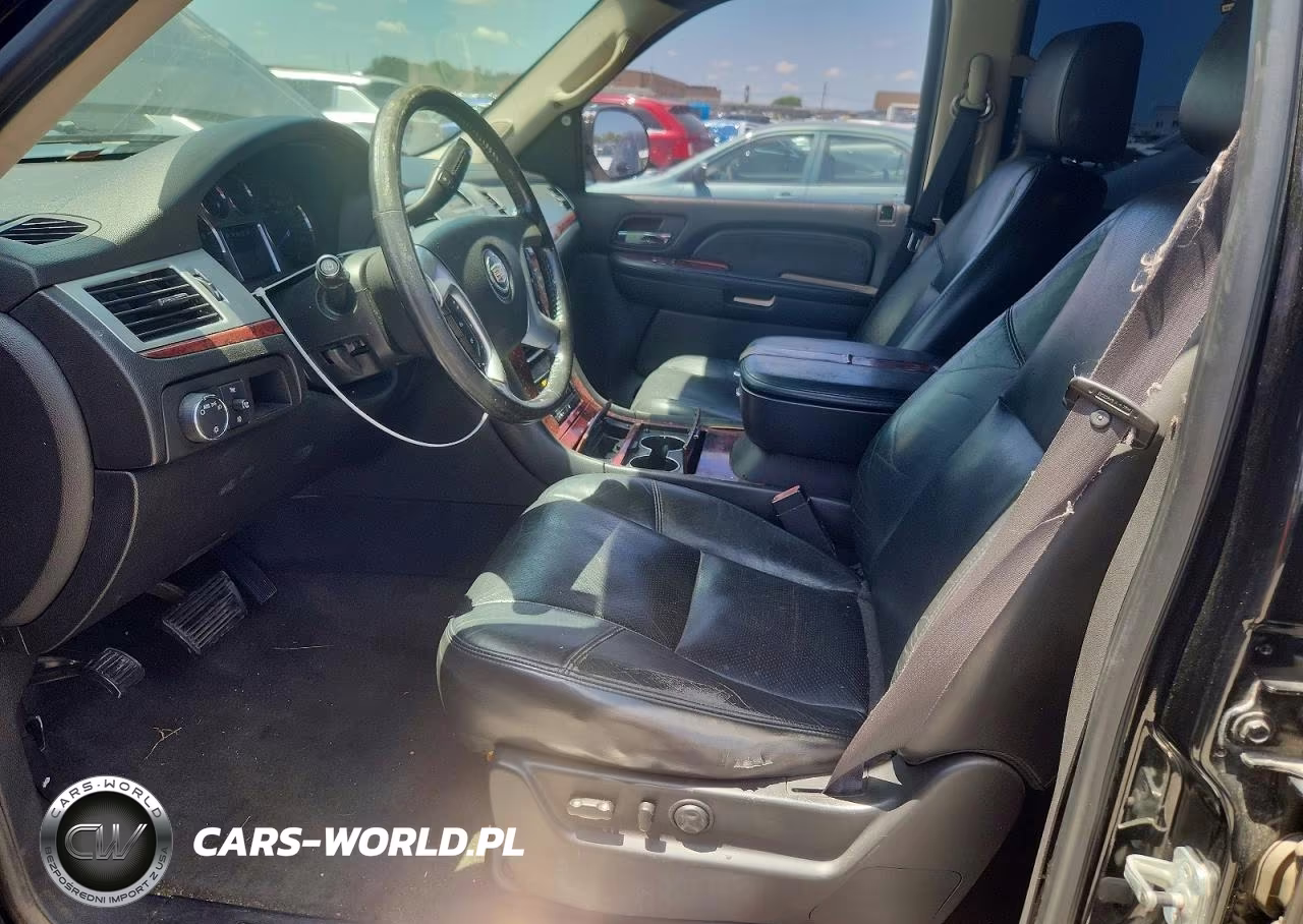 2007 Cadillac Escalade Luxury VIN:1GYFK63837R176128 - 7