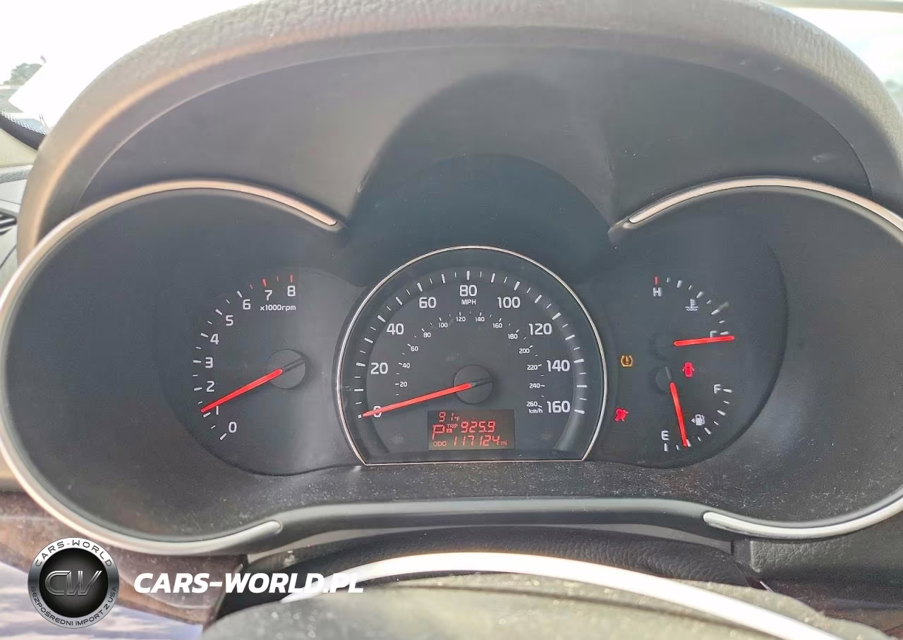 2015 Kia Sorento Lx VIN:5XYKT4A73FG635977 - 9