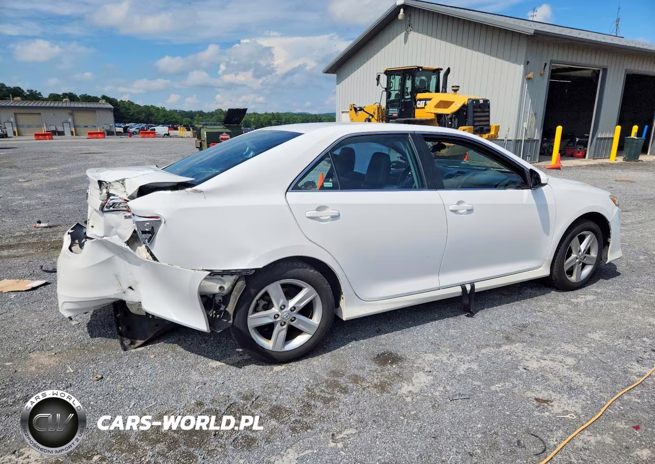 2013 Toyota Camry Se VIN:4T1BF1FK4DU272955 - 3