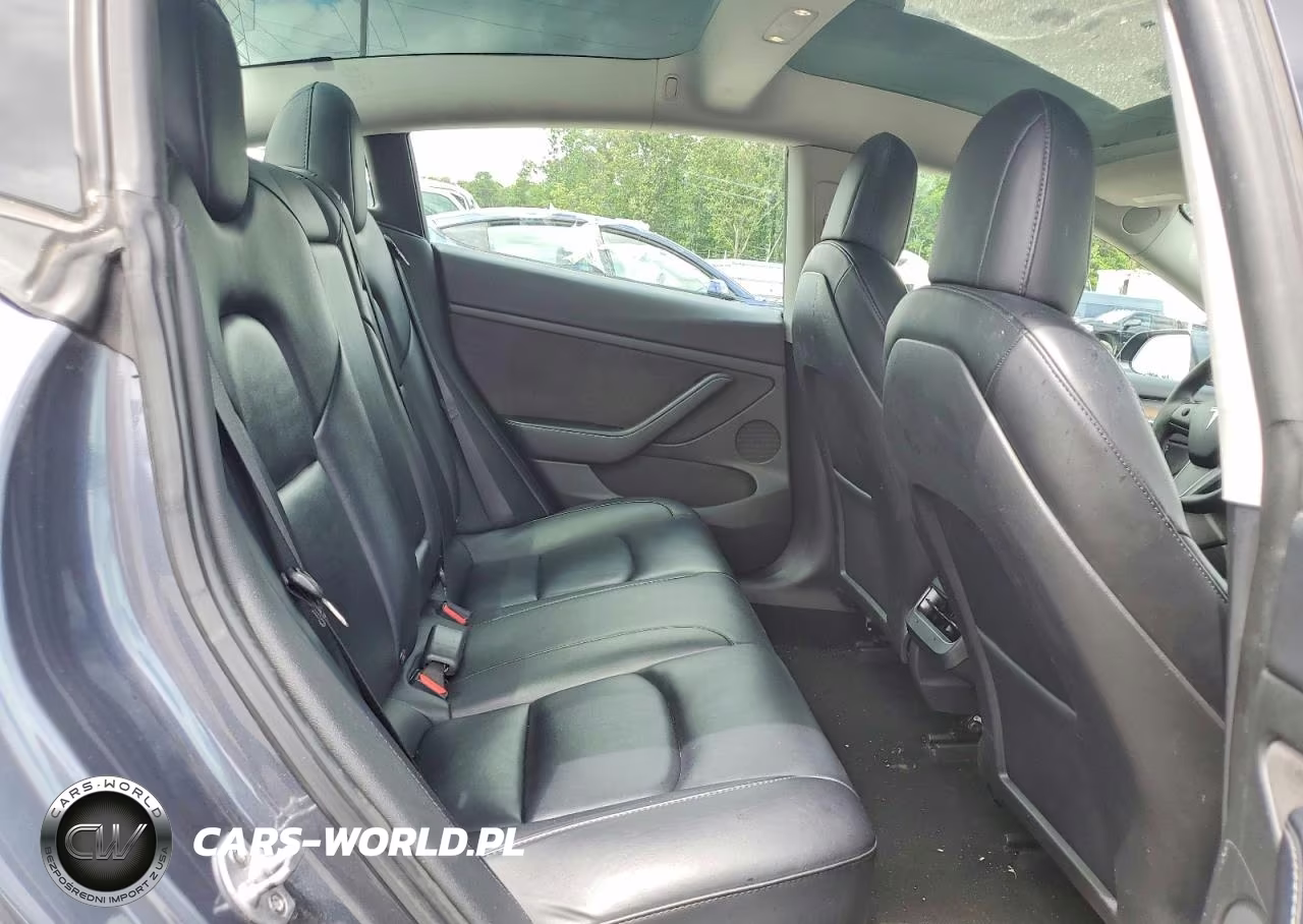 2022 Tesla Model 3 VIN:5YJ3E1EAXNF370662 - 10