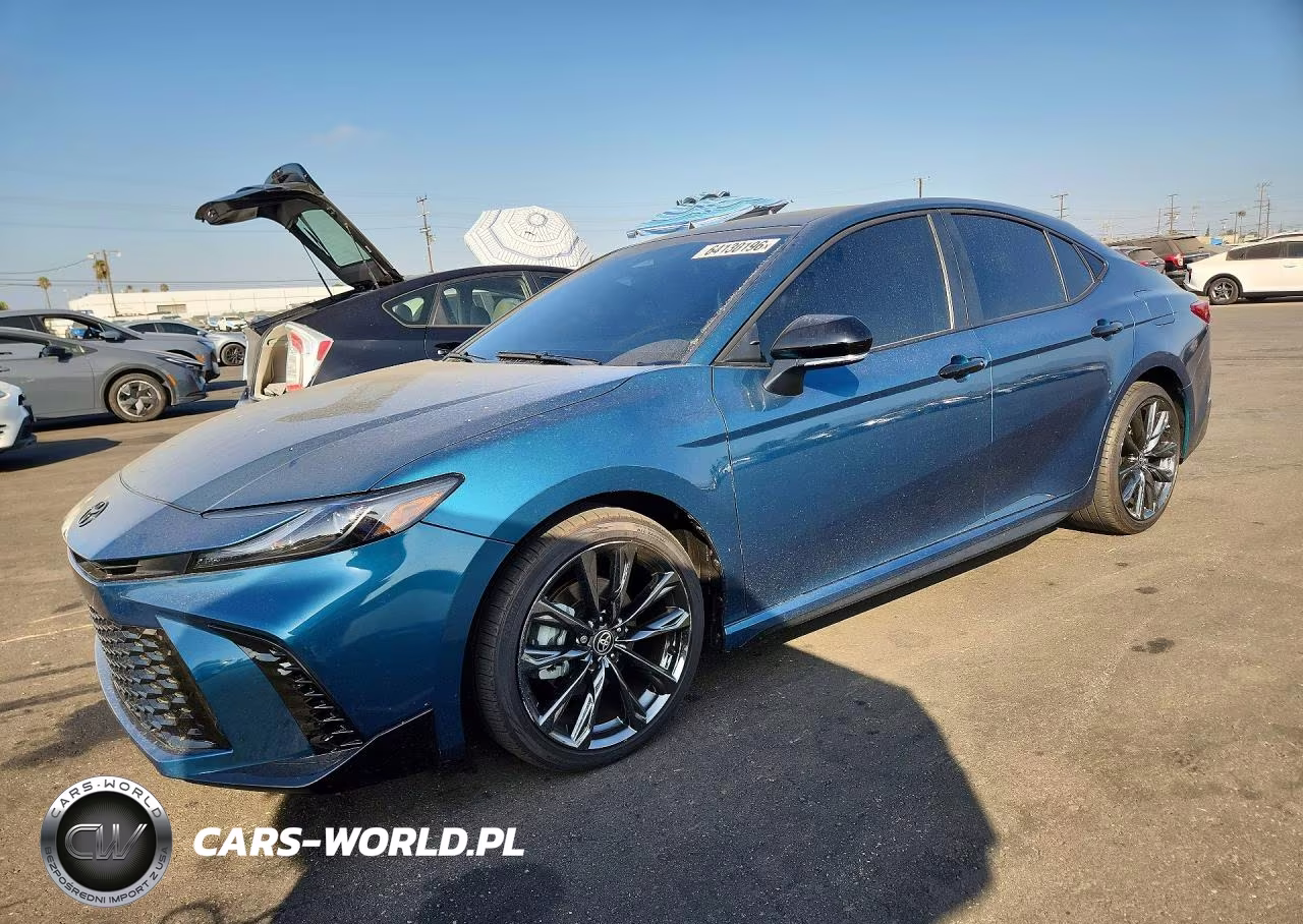 2026 Toyota Camry Le – zdjęcie 1 z 12
