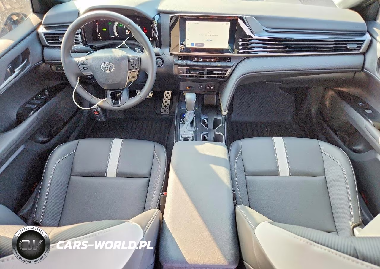 2026 Toyota Camry Le VIN:4T1DAACK5TU656365 - 8