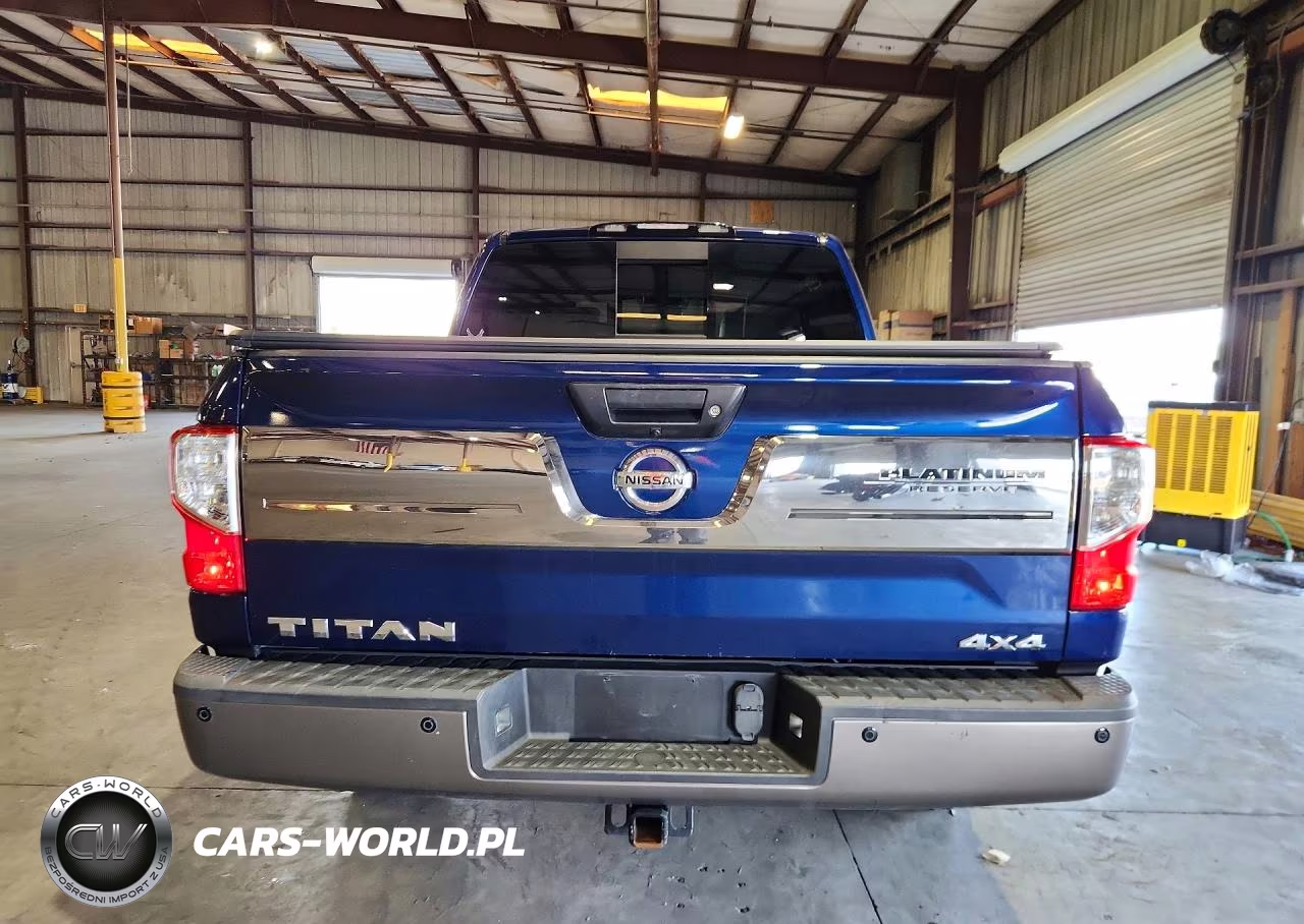 2017 Nissan Titan Platinum Reserve VIN:1N6AA1E52HN570329 - 6