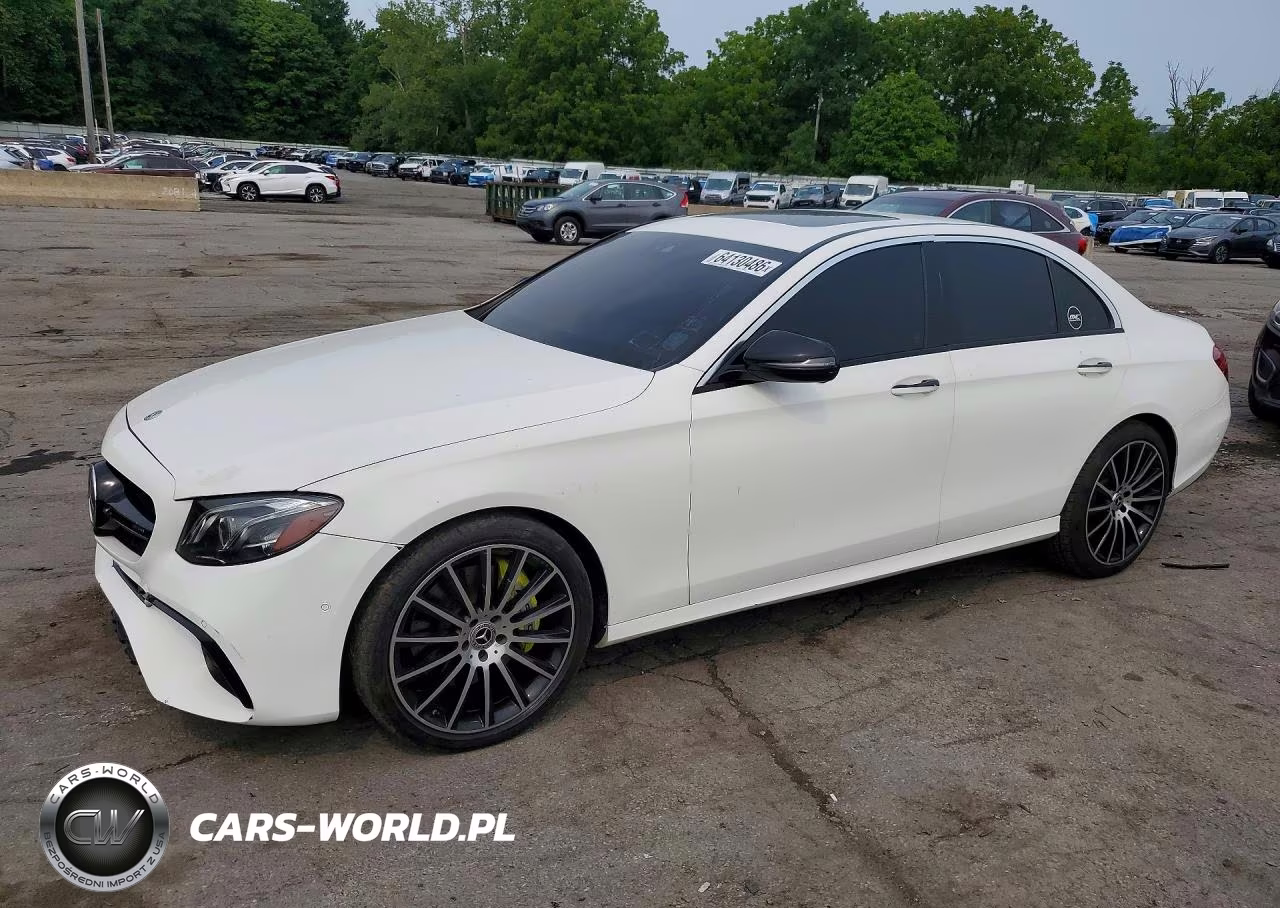 2017 Mercedes-Benz E 300 4Matic – zdjęcie 1 z 13