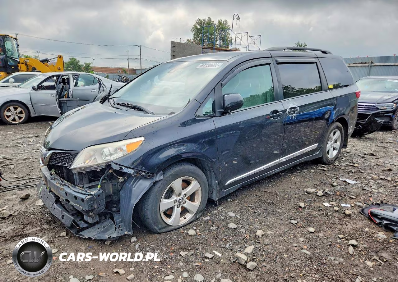 2018 Toyota Sienna Le
