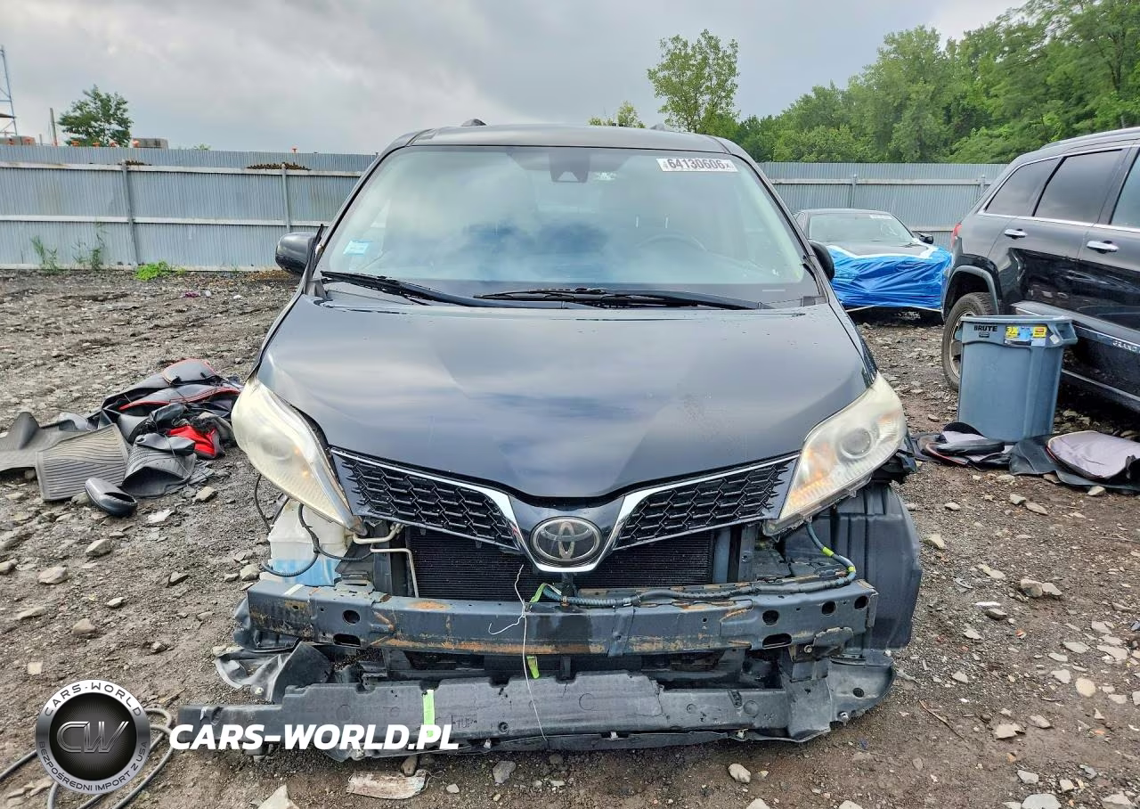 2018 Toyota Sienna Le VIN:5TDKZ3DC8JS902396 - 5
