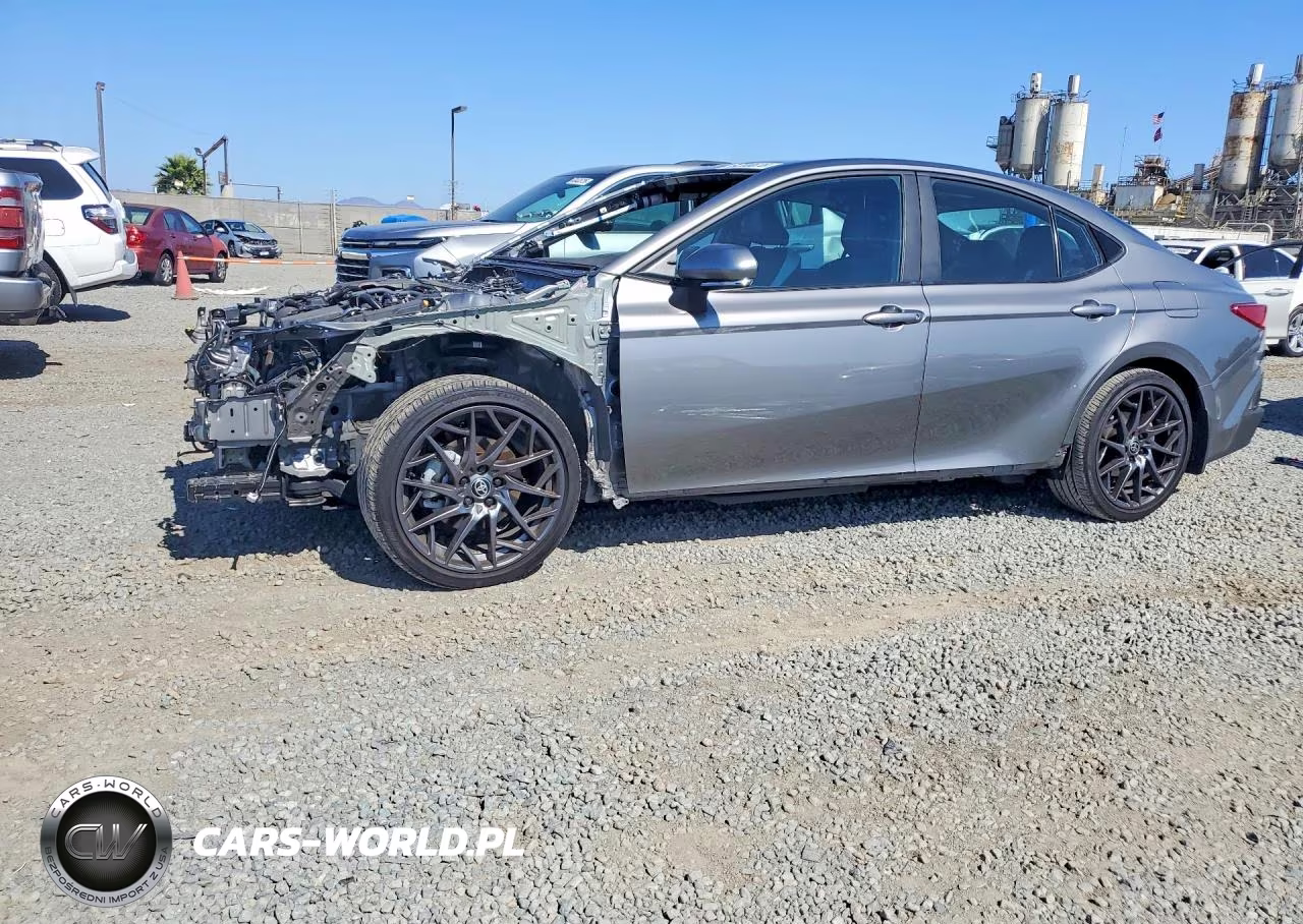 2025 Toyota Camry Se – zdjęcie 1 z 13