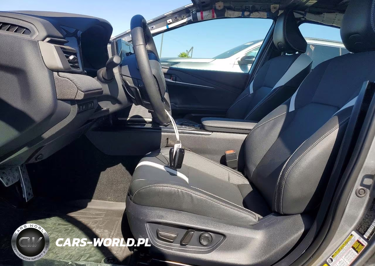 2025 Toyota Camry Se VIN:4T1DAACK3SU538426 - 7