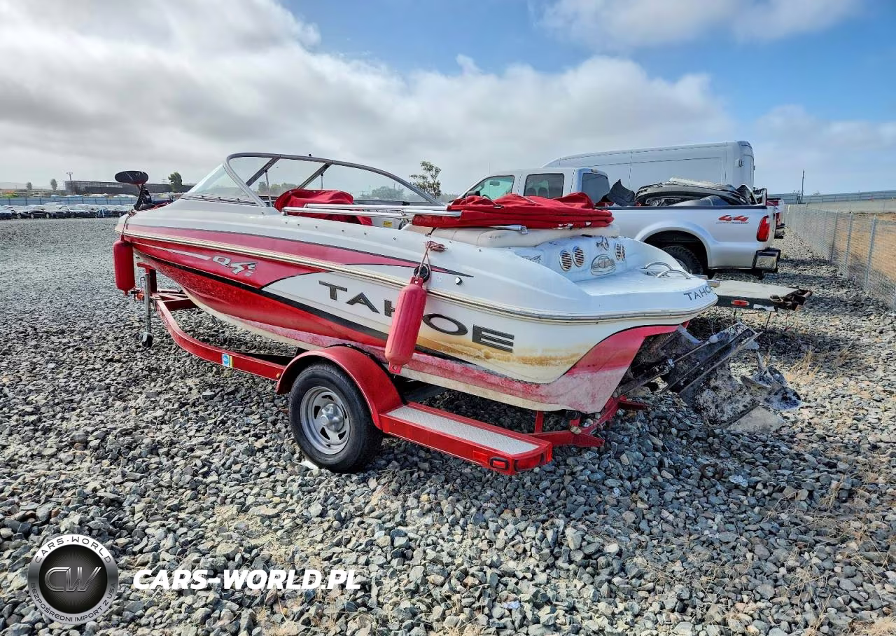 2013 Tahoe Boat VIN:BUJ30840C313 - 4