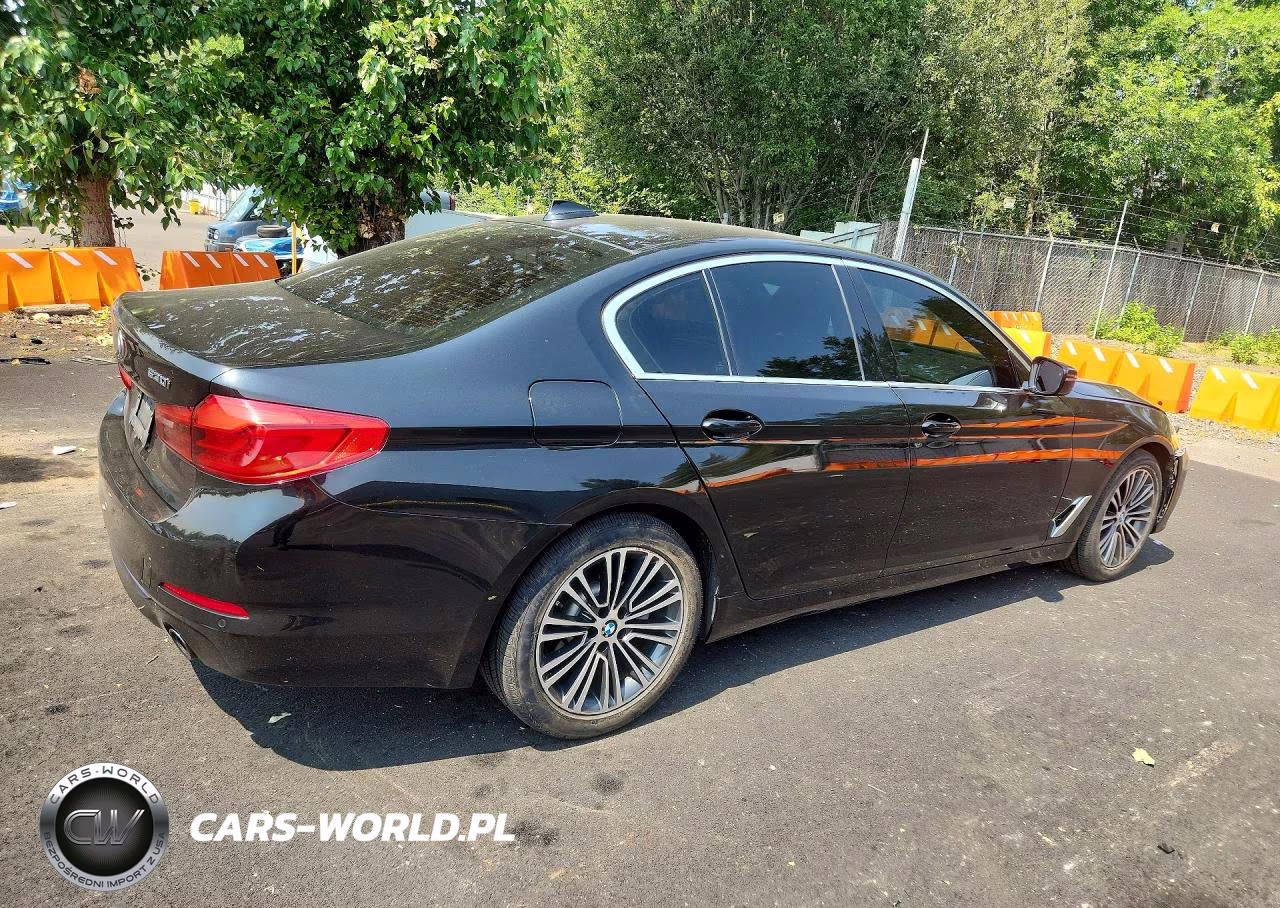 2019 BMW 530 I VIN:WBAJA5C58KWA58184 - 3