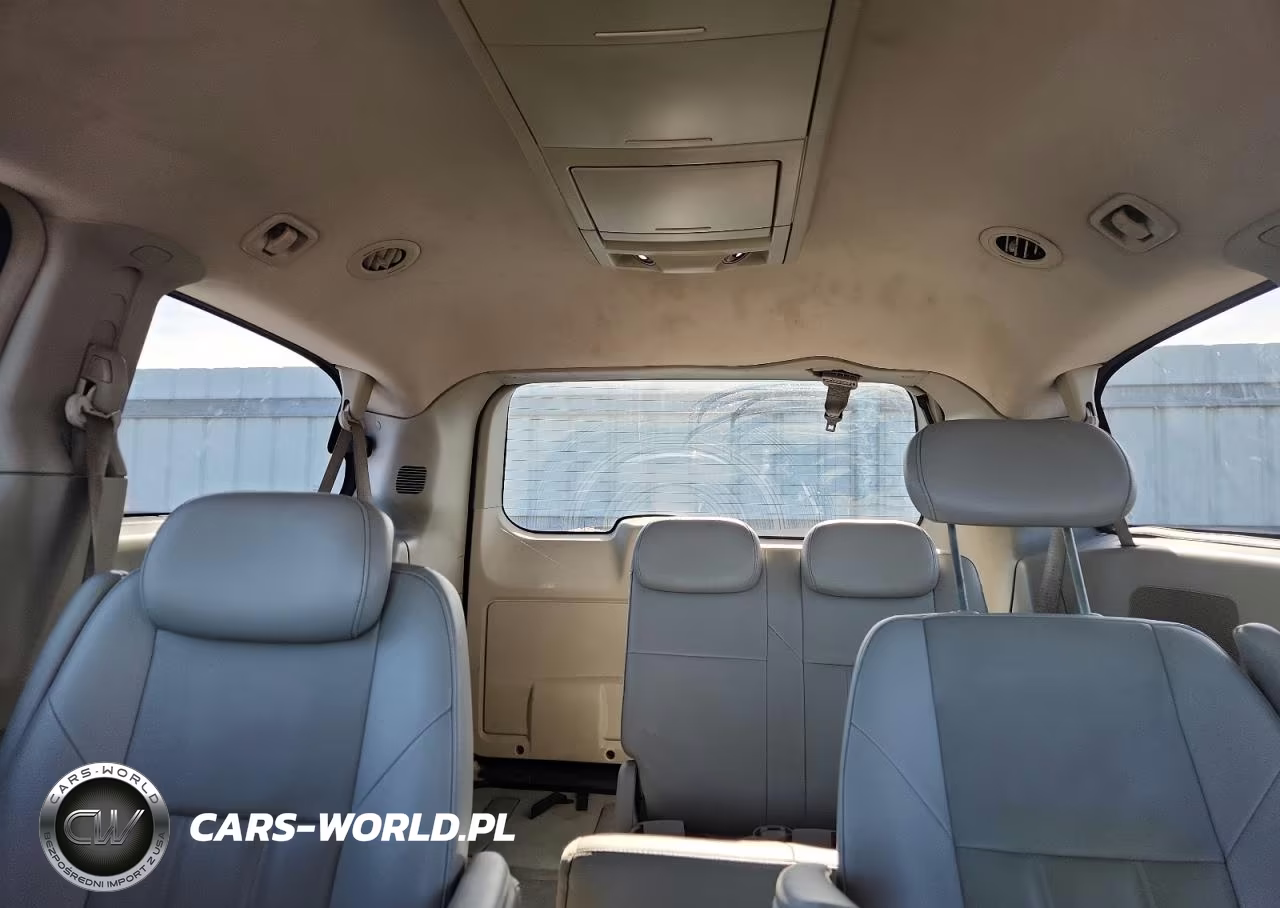 2013 Chrysler Town & Country Touring VIN:2C4RC1BG5DR594353 - 10
