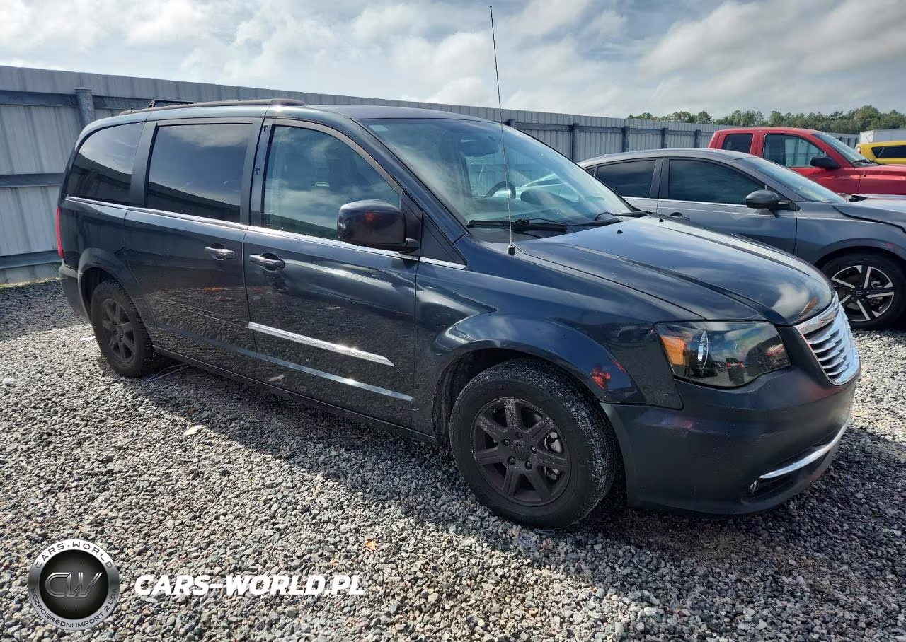 2013 Chrysler Town & Country Touring VIN:2C4RC1BG5DR594353 - 4