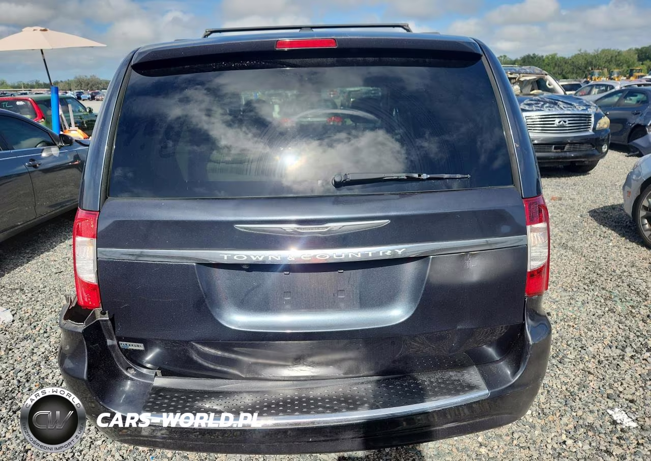 2013 Chrysler Town & Country Touring VIN:2C4RC1BG5DR594353 - 6