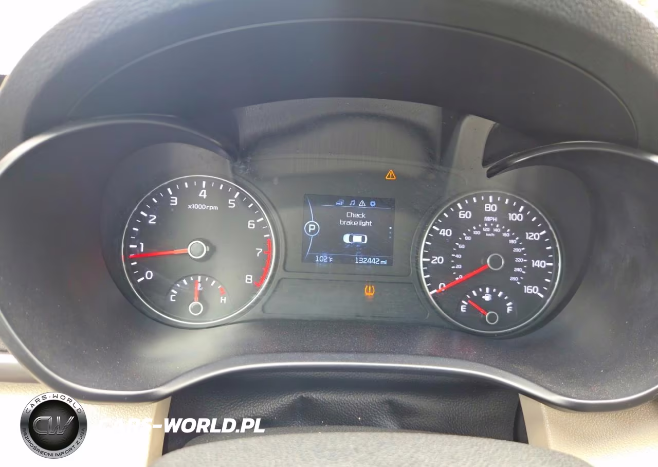 2018 Kia Optima Lx VIN:5XXGT4L36JG210850 - 9