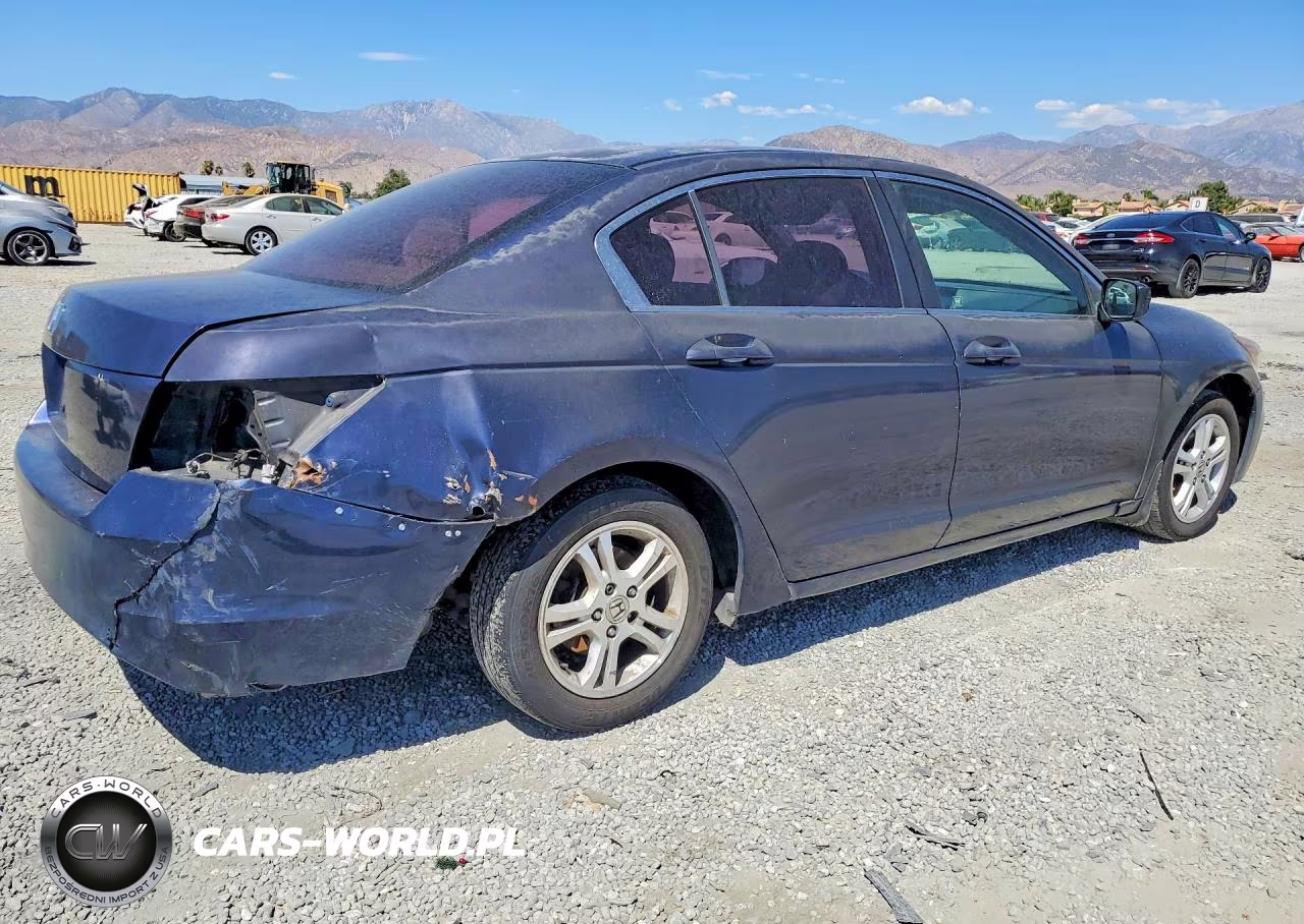 2008 Honda Accord Lxp VIN:JHMCP26428C047022 - 3
