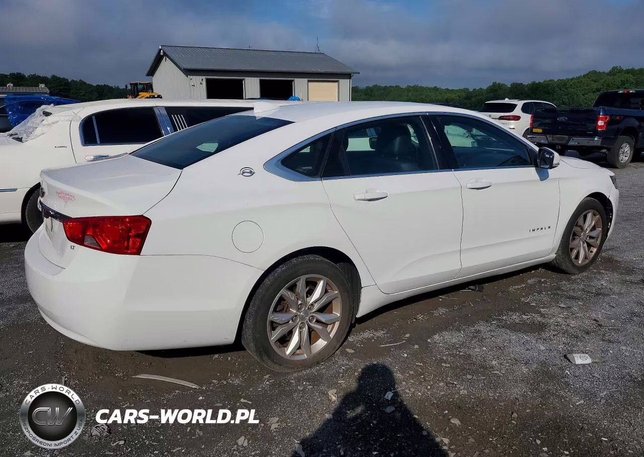 2017 Chevrolet Impala 1Lt VIN:2G1105S30H9160320 - 3