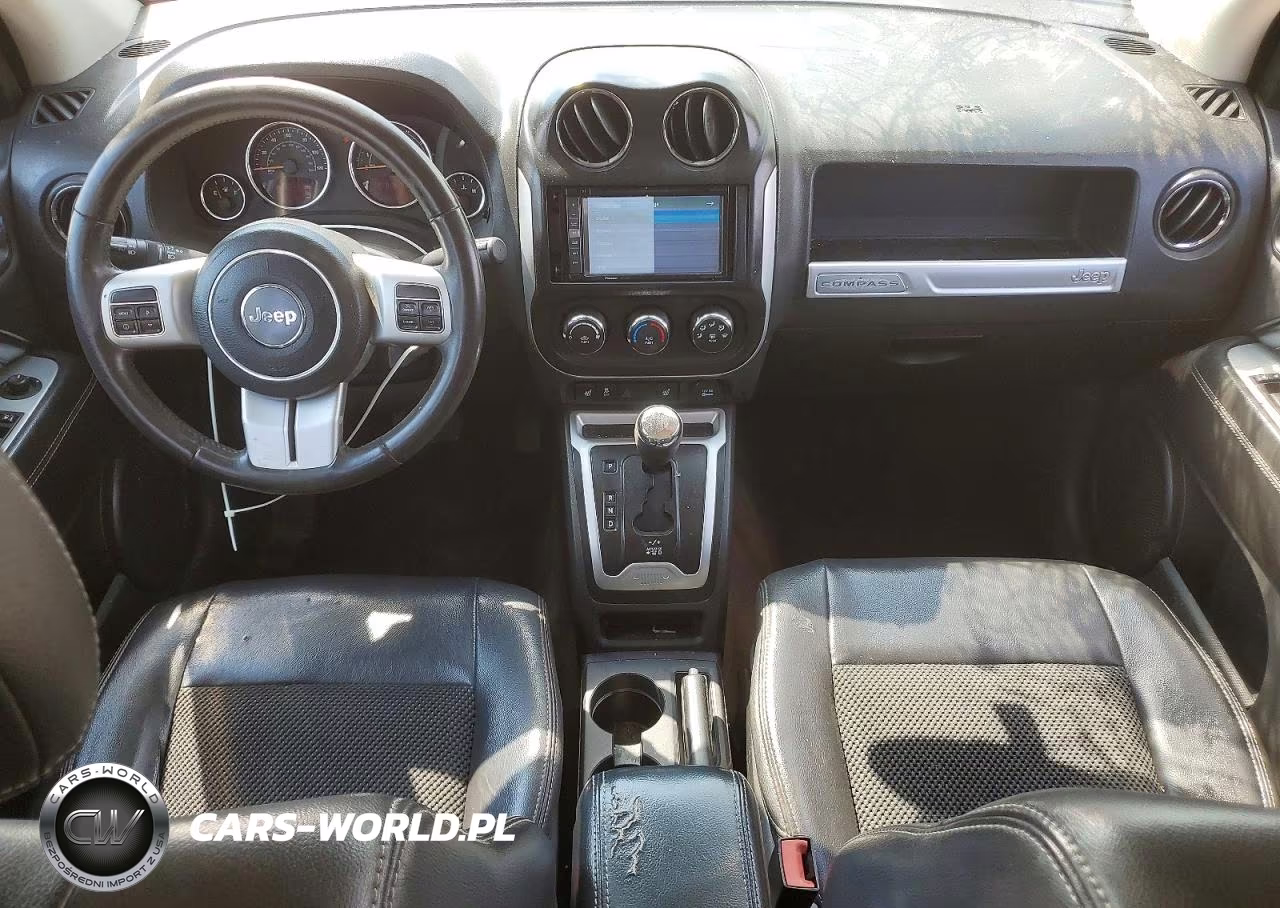 2014 Jeep Compass Latitude VIN:1C4NJCEB0ED585936 - 8