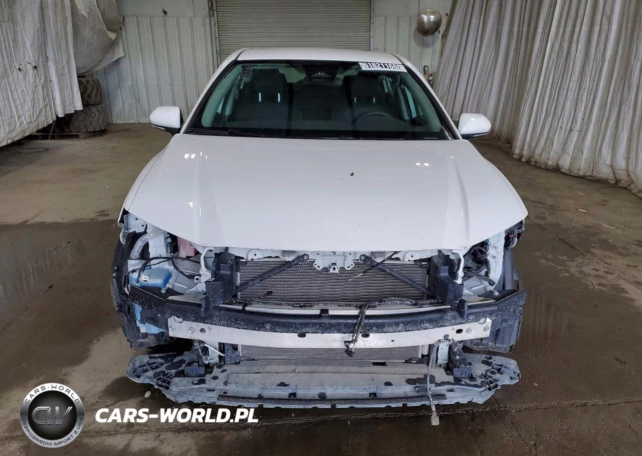 2026 Toyota Camry Le VIN:4T1DAACK5TU253700 - 5