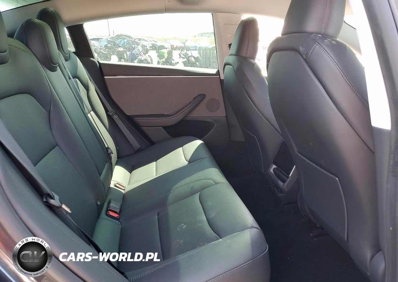 2024 Tesla Model 3 VIN:5YJ3E1EAXRF847080 - 10