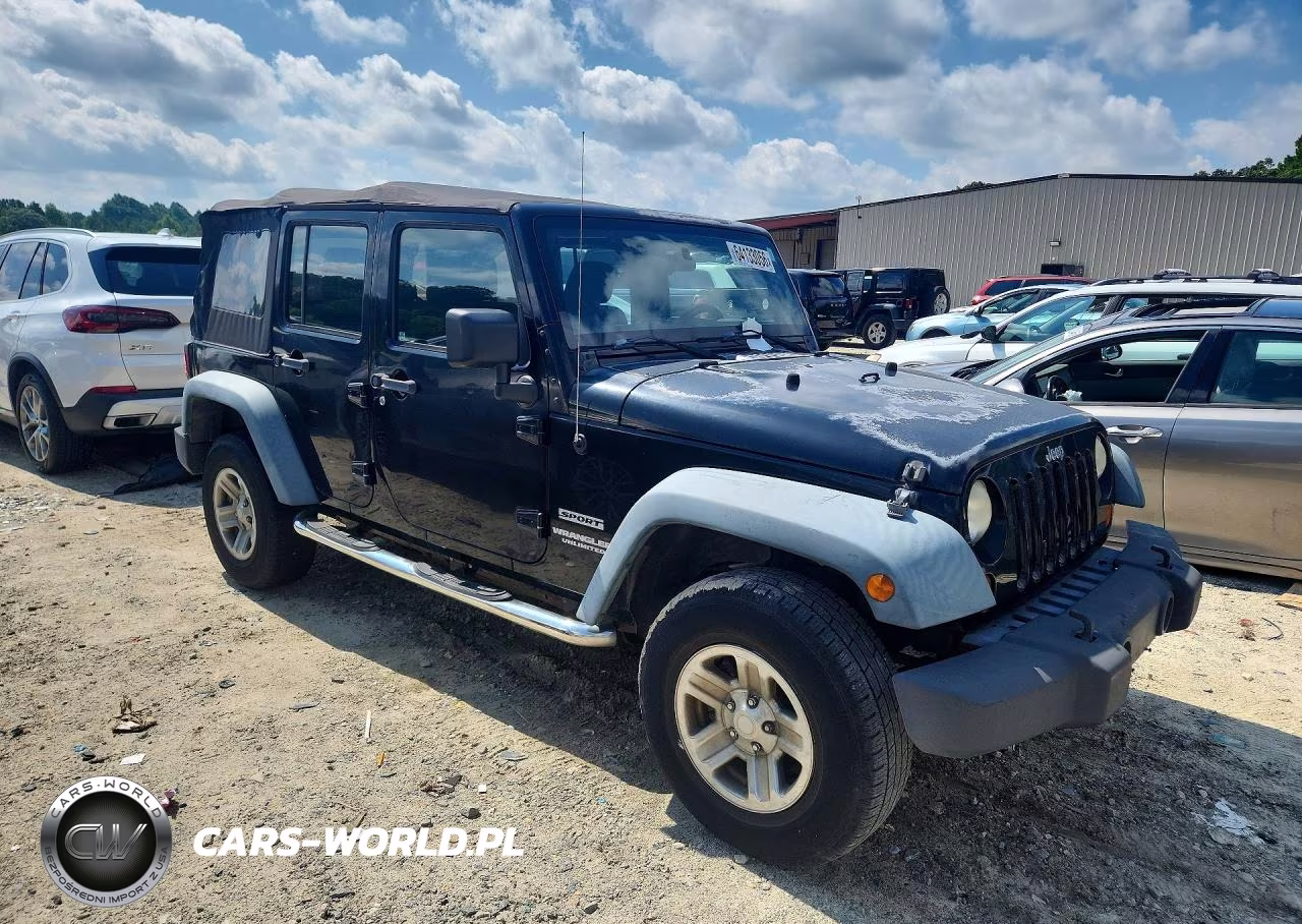 2011 Jeep Wrangler Unlimited Sport VIN:1J4BA3H14BL582006 - 4