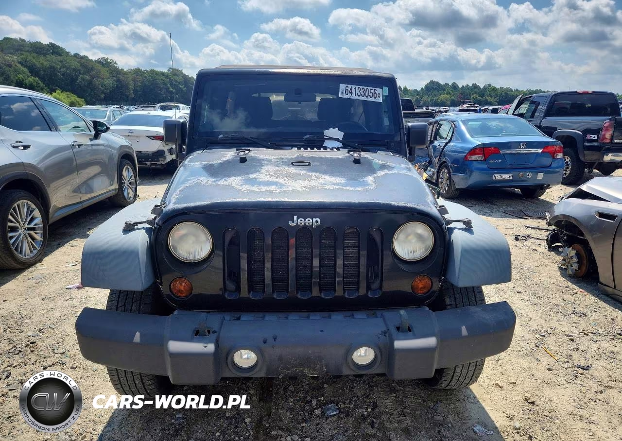 2011 Jeep Wrangler Unlimited Sport VIN:1J4BA3H14BL582006 - 5