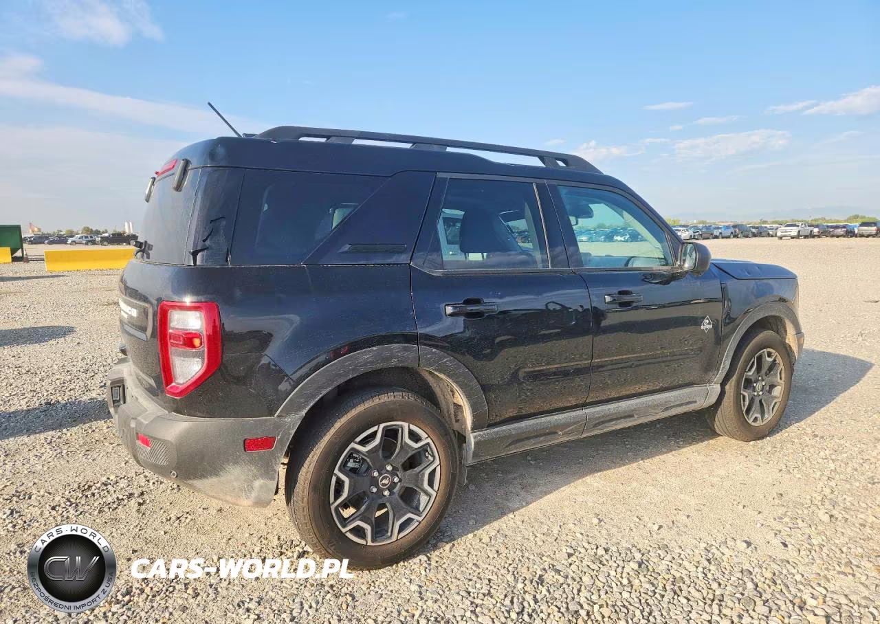2025 Ford Bronco Sport Outer Banks VIN:3FMCR9CN8SRF51774 - 3
