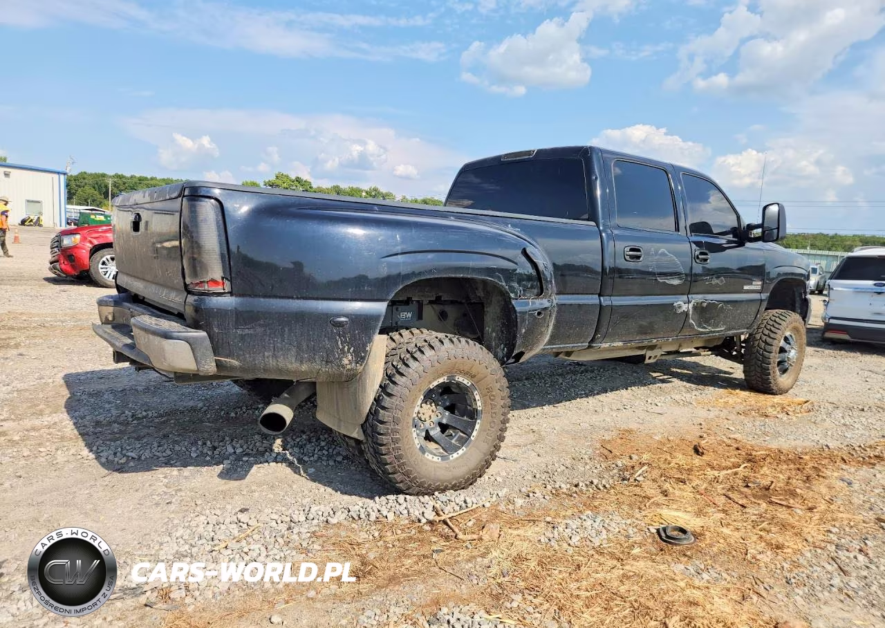 2003 GMC New Sierra K3500 VIN:1GTJK33153F187290 - 3