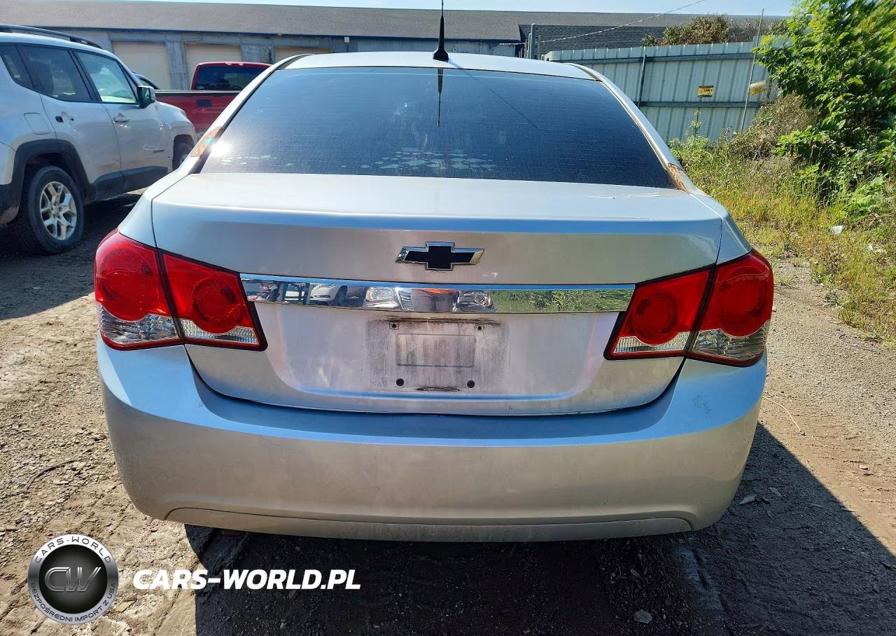 2012 Chevrolet Cruze Ls VIN:1G1PC5SH0C7165914 - 6